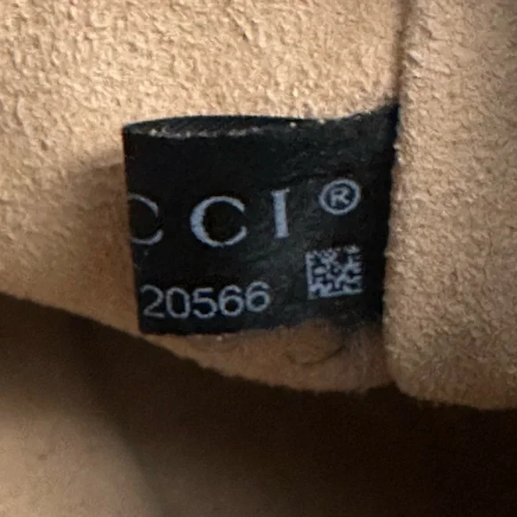 GUCCI Guccissima Small Signature Camera Bag - Picture 13 of 16